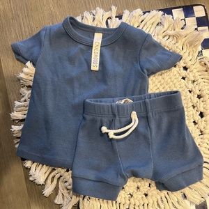 Childhood Rib Knit Tee and shorts 0-3 months 2 piece